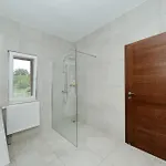 Demare With Heated Pool, Free Evc Station Casa de Férias Lovinac (Zadar)