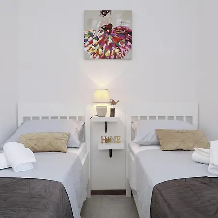 Demare With Heated Pool, Free Evc Station Tatil Evi