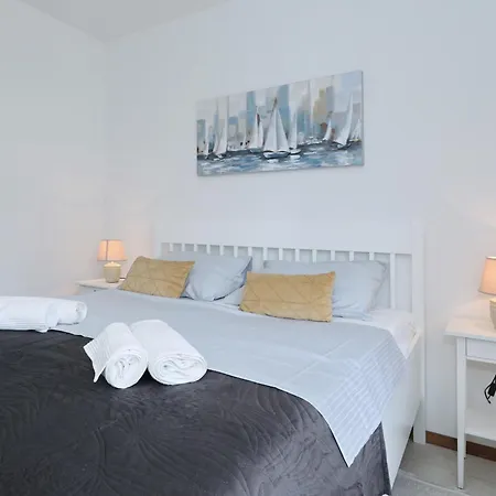 Tatil Evi Demare With Heated Pool, Free Evc Station Lovinac (Zadar)