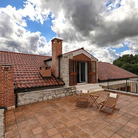 Demare With Heated Pool, Free Evc Station