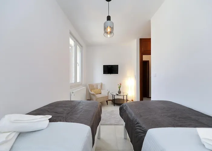 Demare With Heated Pool, Free Evc Station Dom wakacyjny *