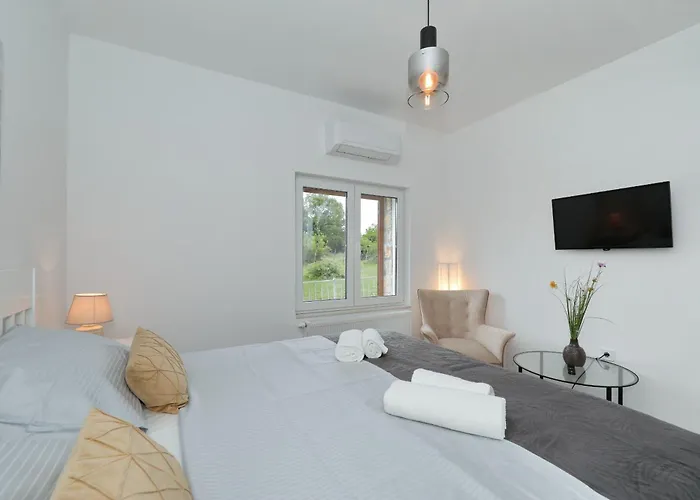Demare With Heated Pool, Free Evc Station * Lovinac (Zadar)
