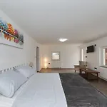 Casa vacanze Demare With Heated Pool, Free Evc Station