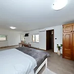 Demare With Heated Pool, Free Evc Station * Lovinac (Zadar)