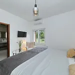 Casa vacanze Demare With Heated Pool, Free Evc Station