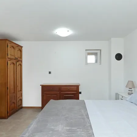 Demare With Heated Pool, Free Evc Station Ferienhaus *