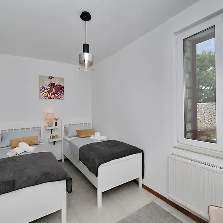 Σπίτι διακοπών Demare With Heated Pool, Free Evc Station *