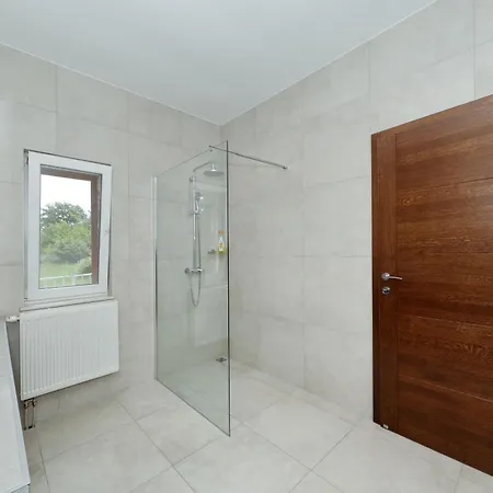 Demare With Heated Pool, Free Evc Station Ferienhaus Lovinac (Zadar)
